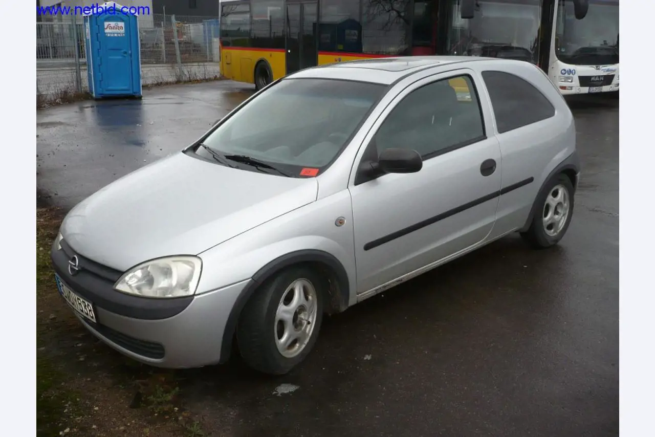 Omnibusse, Werkstatt-  sowie Büro- und Geschäftsausstattung-3