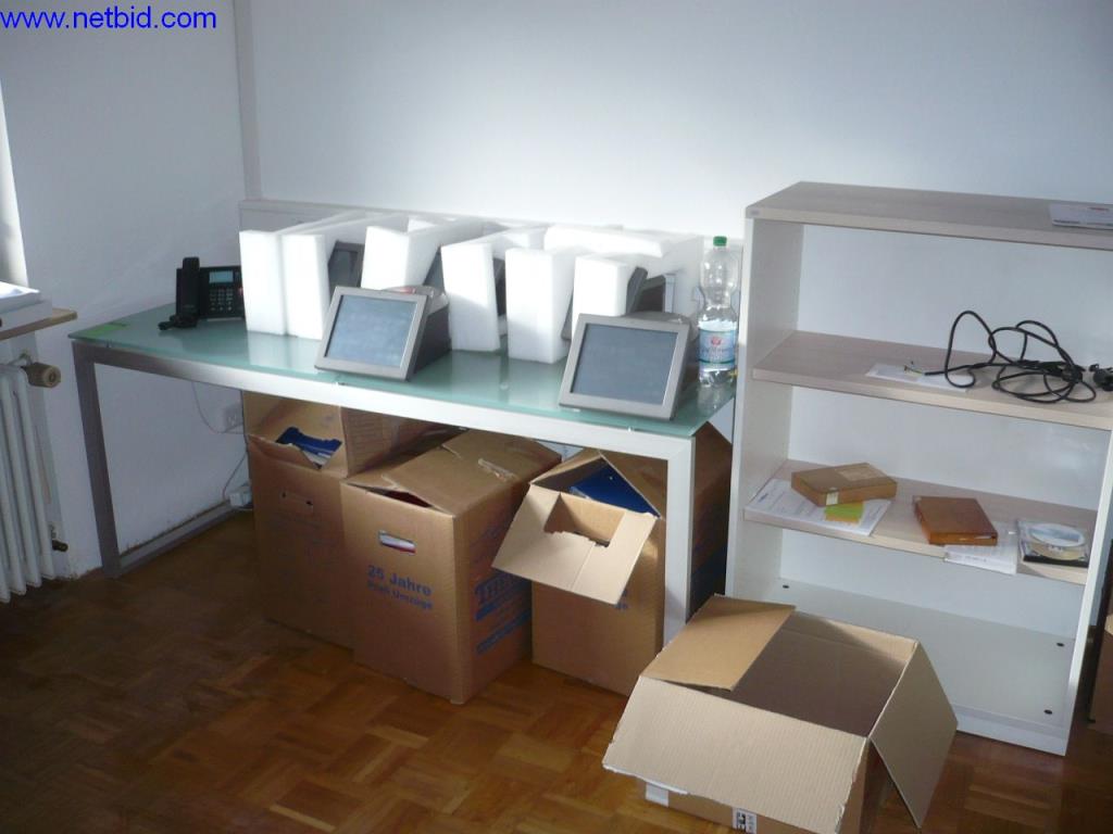 Avtobusi, delavnice, pisarniška in poslovna oprema-2