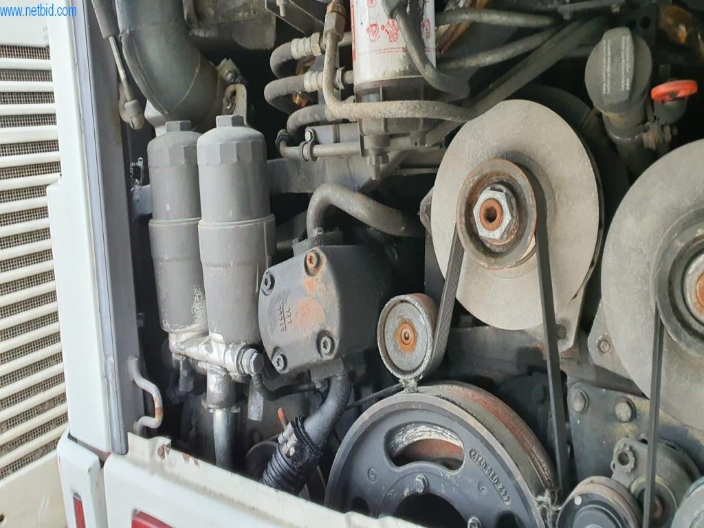 Avtobusi, delavnice, pisarniška in poslovna oprema-6