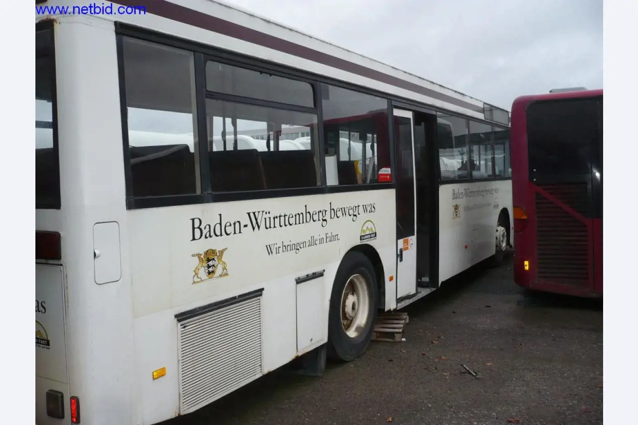 Autocarros e camionetas, material de oficina, de escritório e comercial-1