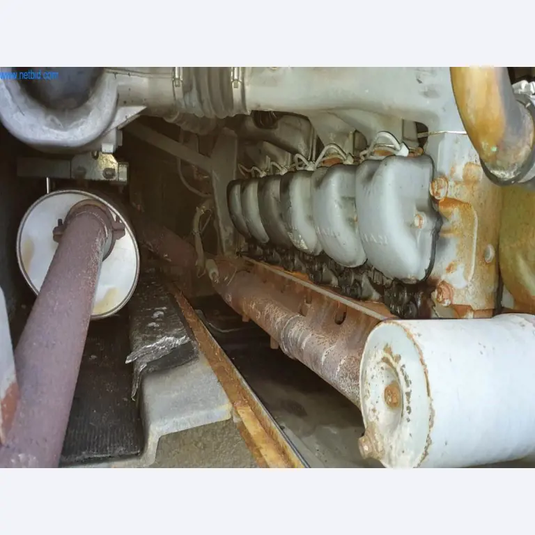 Autocarros e camionetas, material de oficina, de escritório e comercial-4