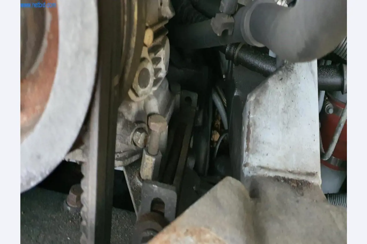 Autocarros e camionetas, material de oficina, de escritório e comercial-4