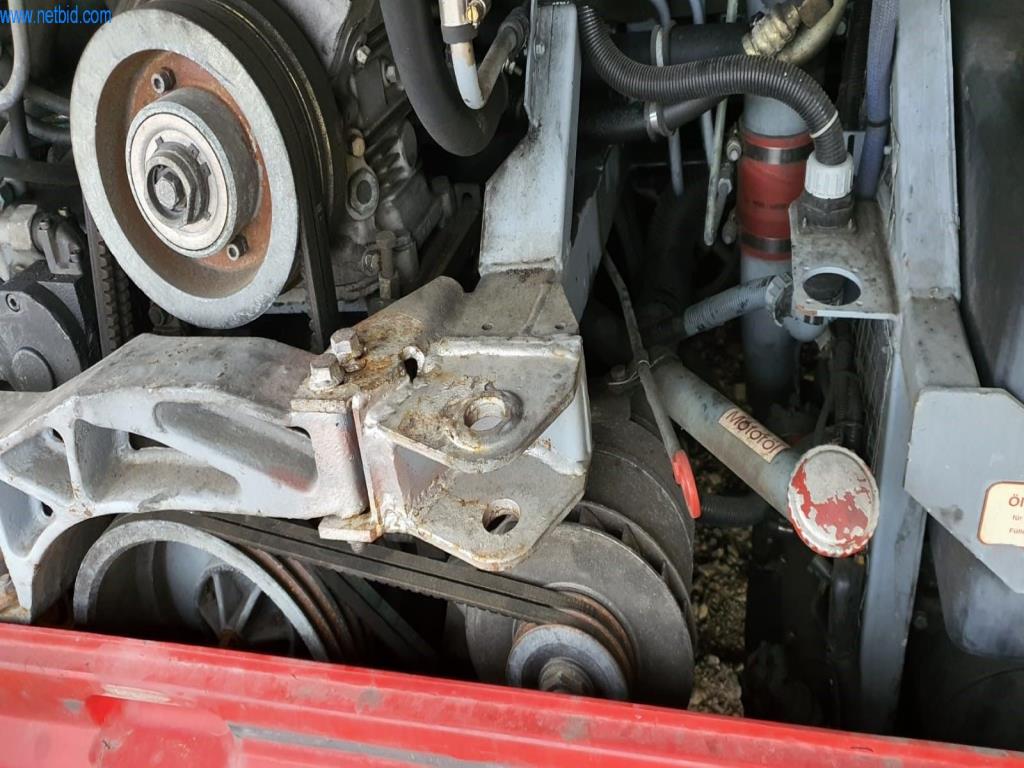 Autobusy a autokary, dílenské, kancelářské a obchodní vybavení-3