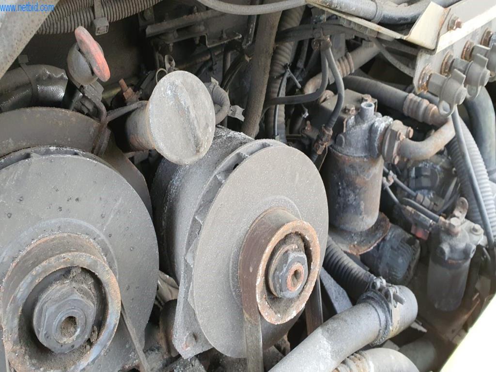 Avtobusi, delavnice, pisarniška in poslovna oprema-7