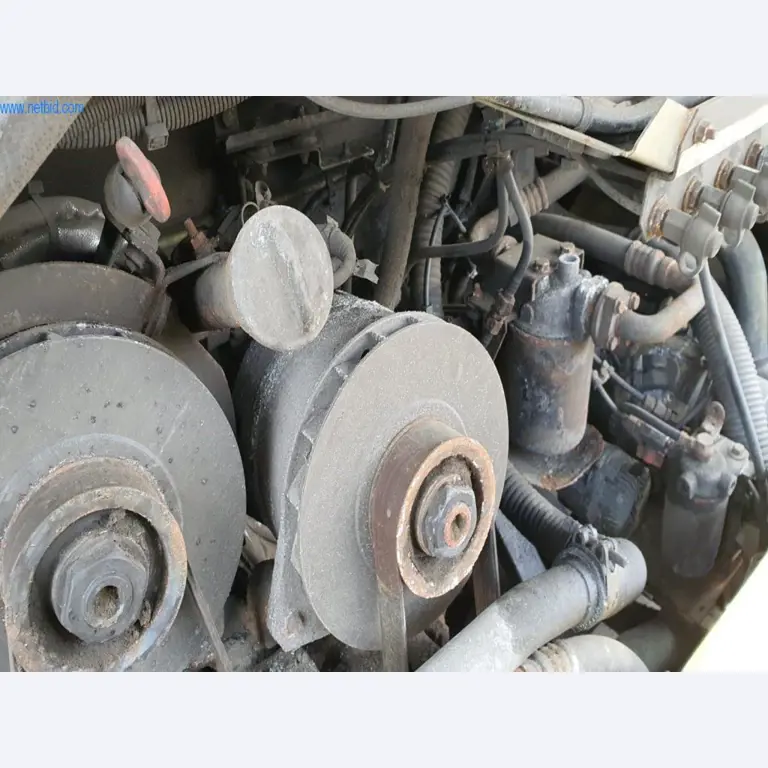 Bussen en touringcars, werkplaats, kantoor- en bedrijfsuitrusting-7