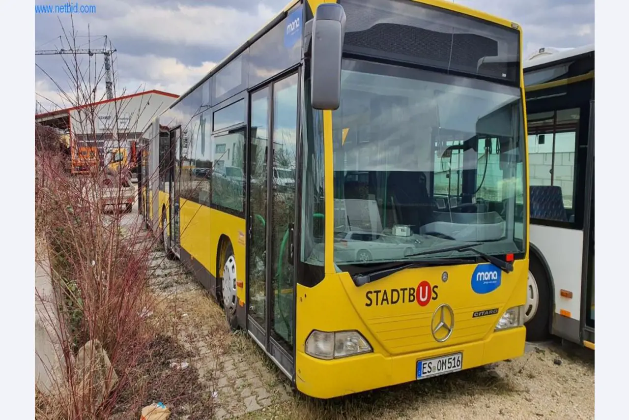 Autobus, équipement d'atelier, de bureau et de commerce-5