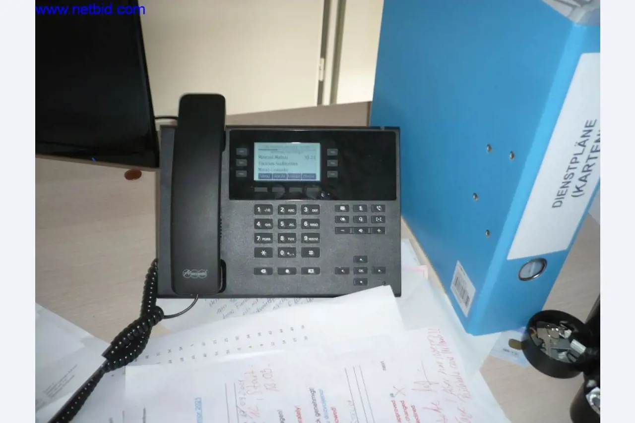 Autobuses y autocares, equipamiento de talleres, oficinas y empresas-5