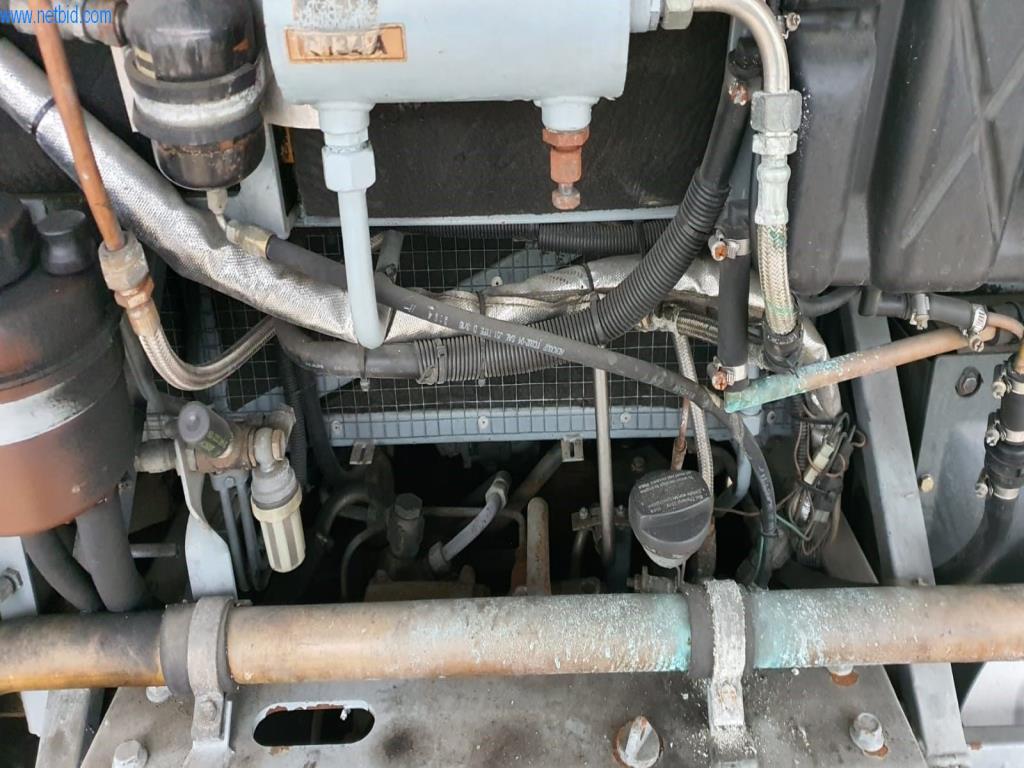 Avtobusi, delavnice, pisarniška in poslovna oprema-4