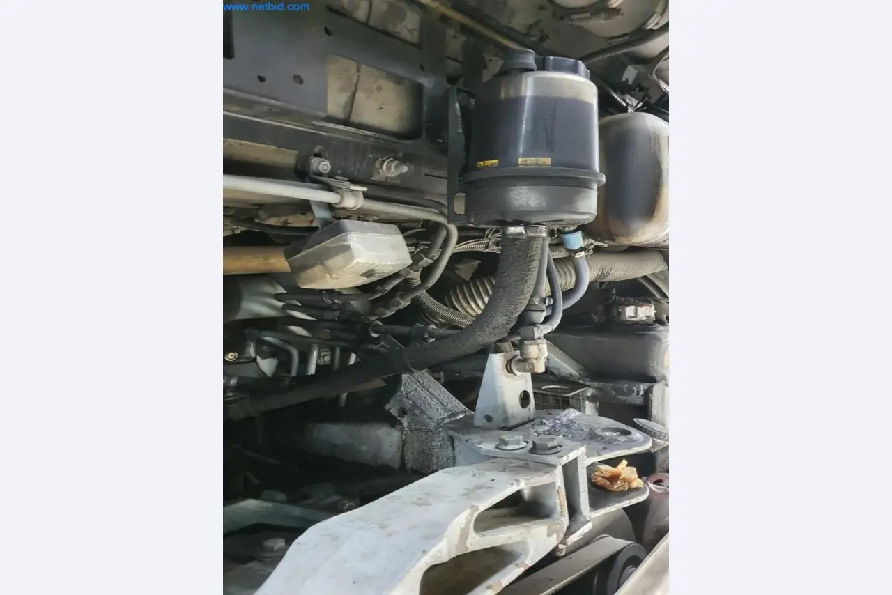 Autocarros e camionetas, material de oficina, de escritório e comercial-2