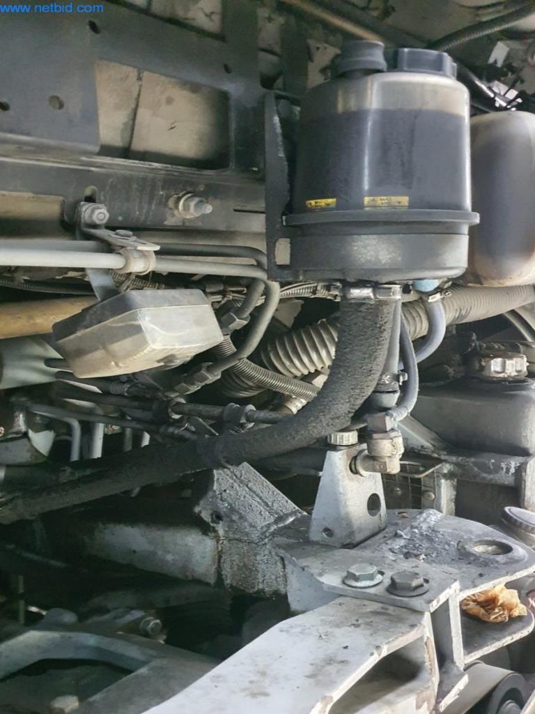 Autobusy i autokary, wyposażenie warsztatów, biur i firm-4