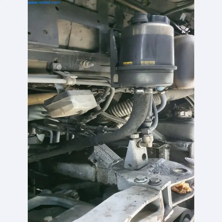 Autocarros e camionetas, material de oficina, de escritório e comercial-4