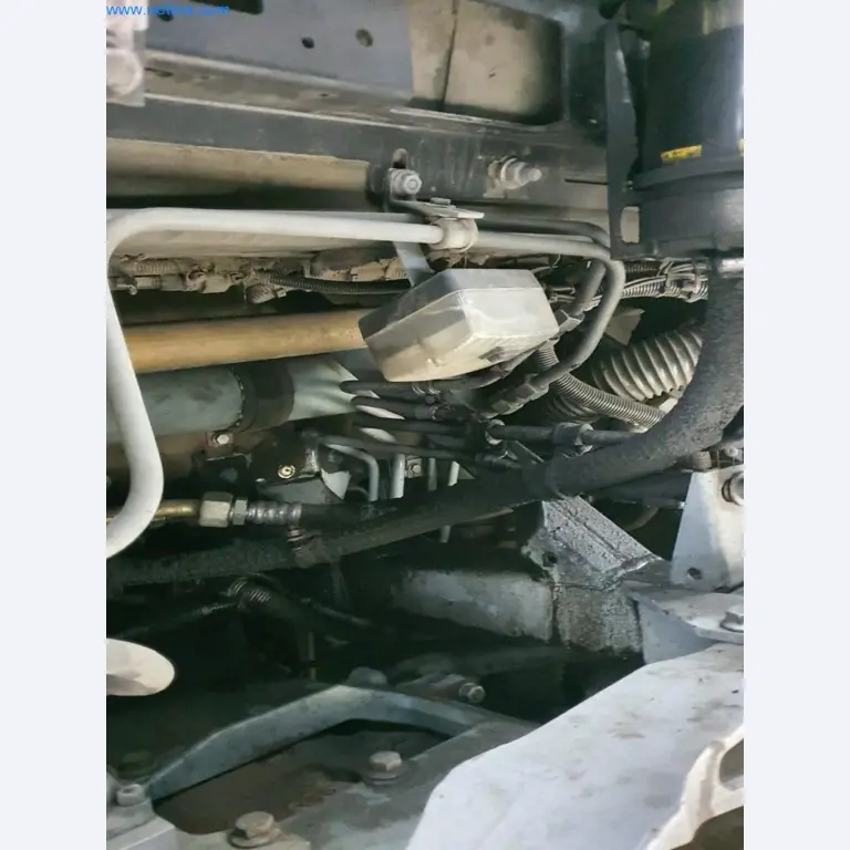 Autocarros e camionetas, material de oficina, de escritório e comercial-5