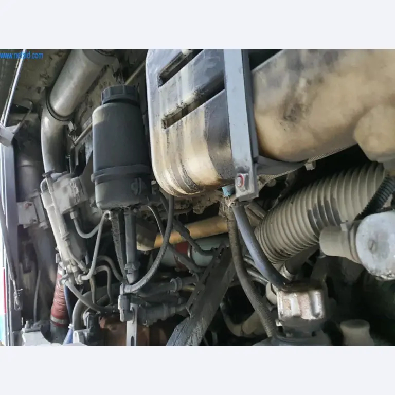 Autocarros e camionetas, material de oficina, de escritório e comercial-6