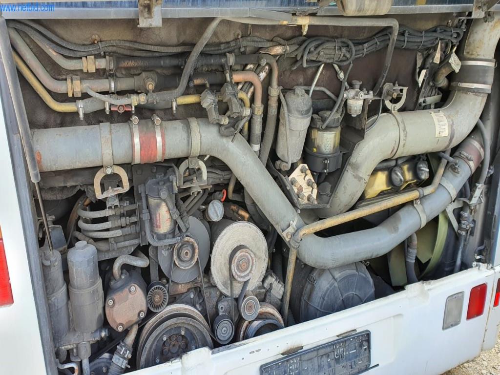 Omnibusse, Werkstatt-  sowie Büro- und Geschäftsausstattung-5