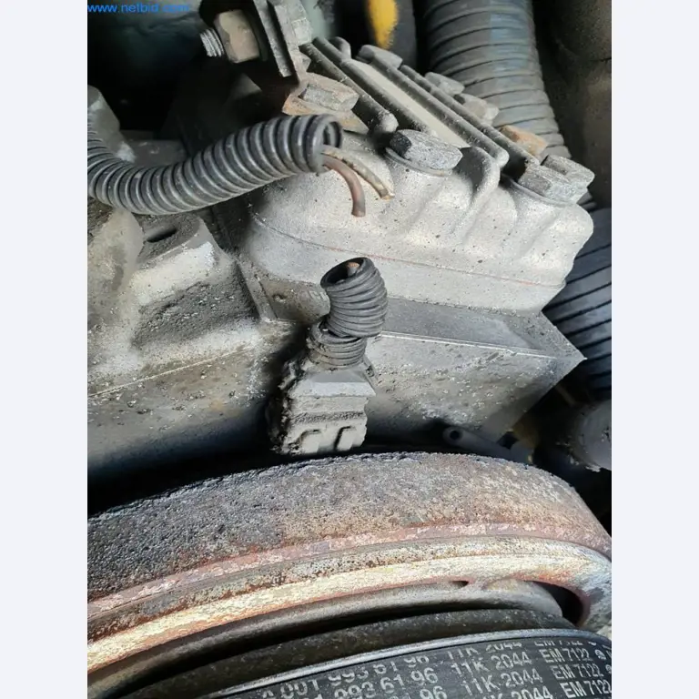 Omnibusse, Werkstatt- sowie Büro- und Geschäftsausstattung-6