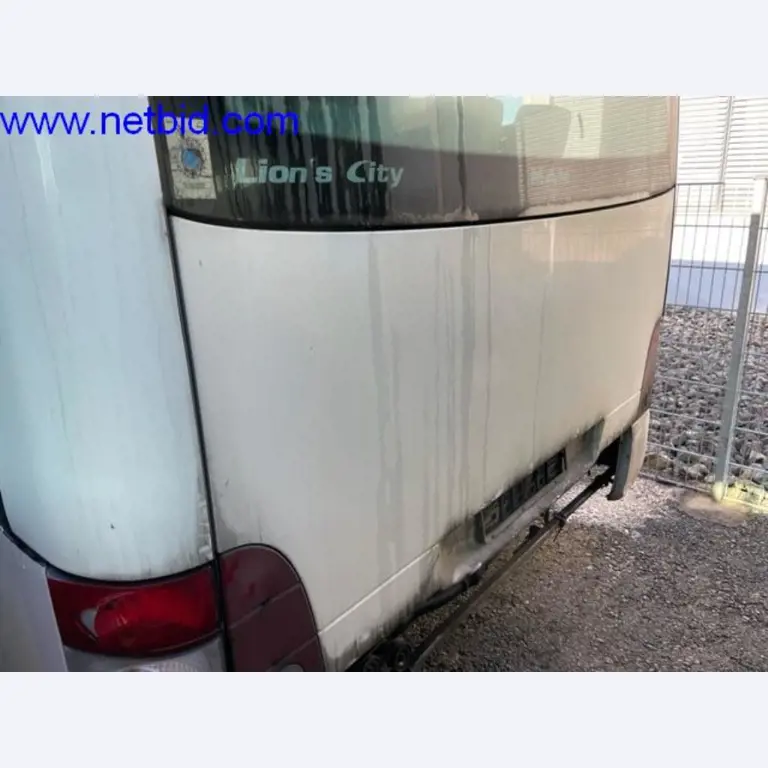 Autobusy i autokary, wyposażenie warsztatów, biur i firm-2