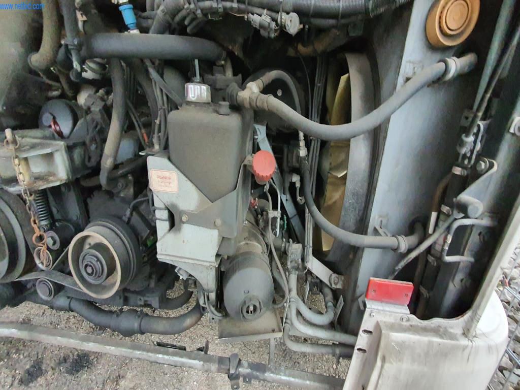 Autobuses y autocares, equipamiento de talleres, oficinas y empresas-5