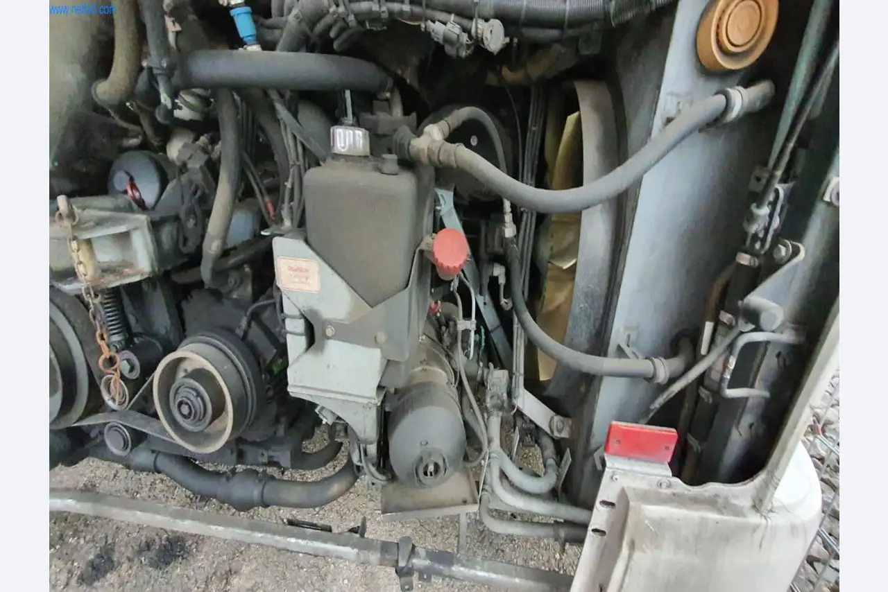 Autobusy i autokary, wyposażenie warsztatów, biur i firm-5