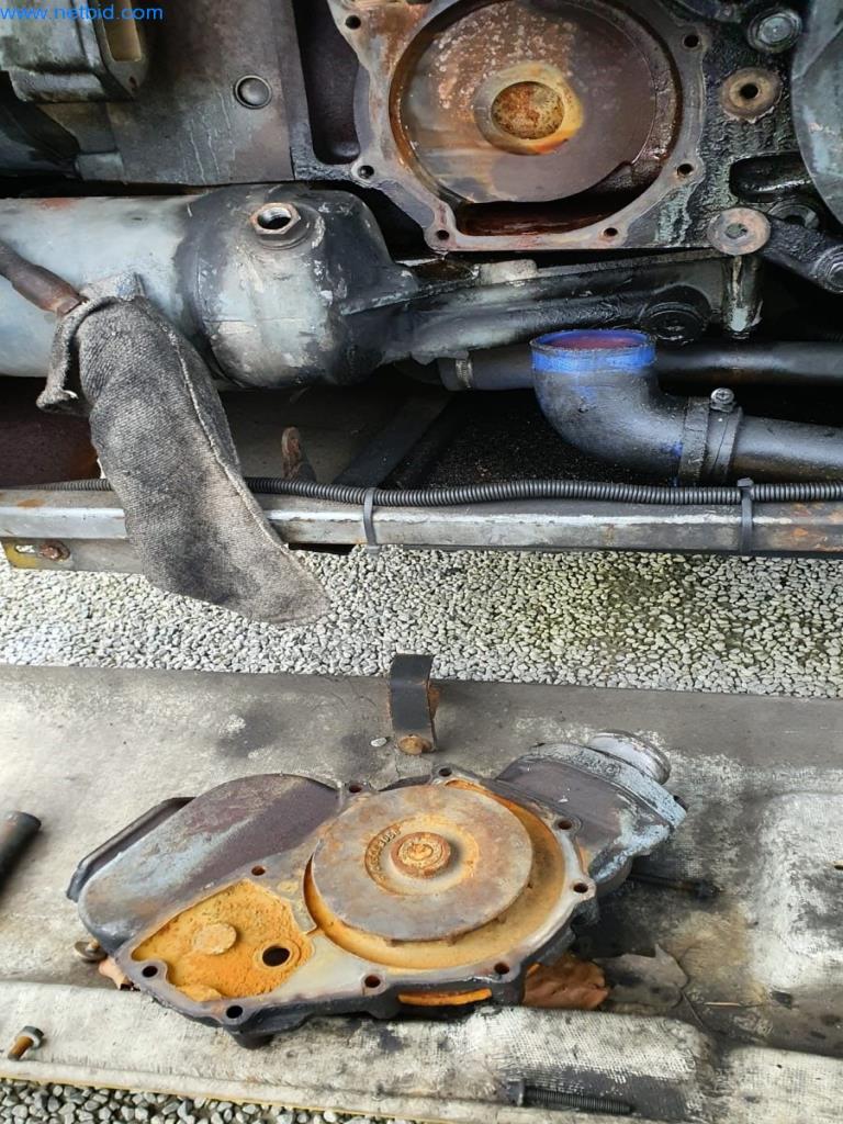 Autobusy i autokary, wyposażenie warsztatów, biur i firm-5