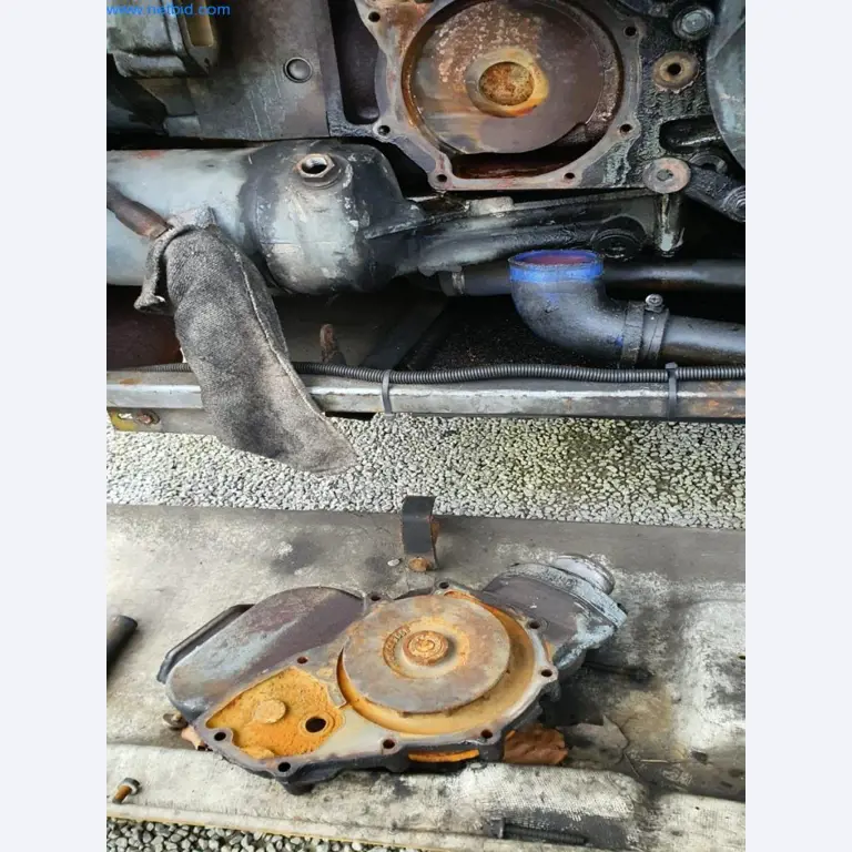 Omnibusse, Werkstatt-  sowie Büro- und Geschäftsausstattung-5