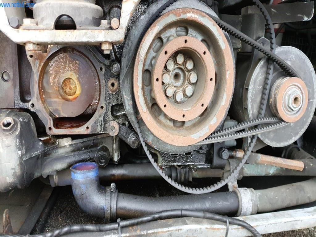 Autobusy i autokary, wyposażenie warsztatów, biur i firm-7