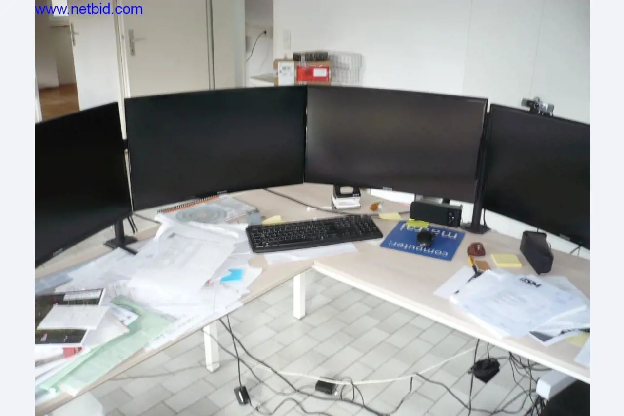 Omnibusse, Werkstatt- sowie Büro- und Geschäftsausstattung-1