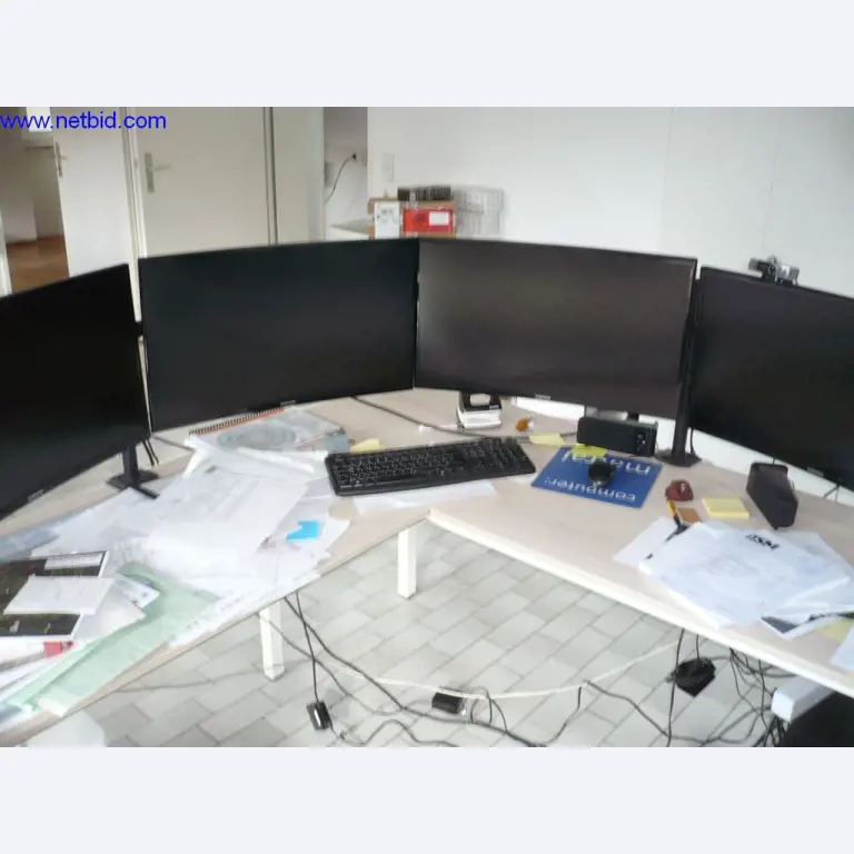 Omnibusse, Werkstatt- sowie Büro- und Geschäftsausstattung-1