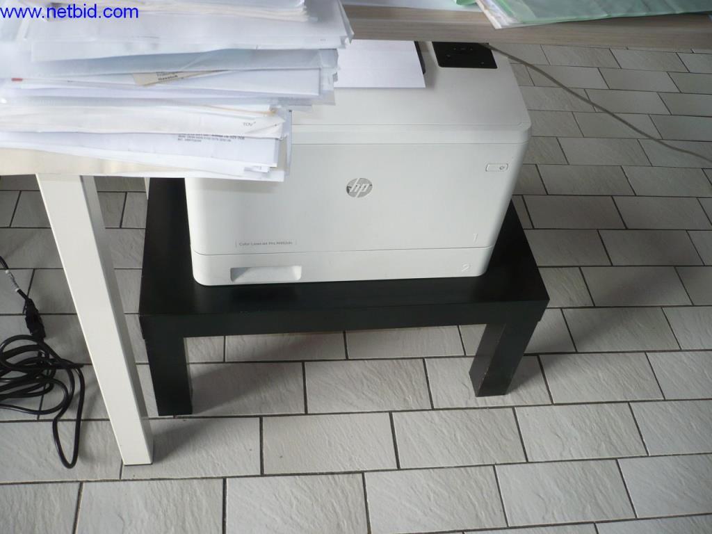 Omnibusse, Werkstatt-  sowie Büro- und Geschäftsausstattung-2