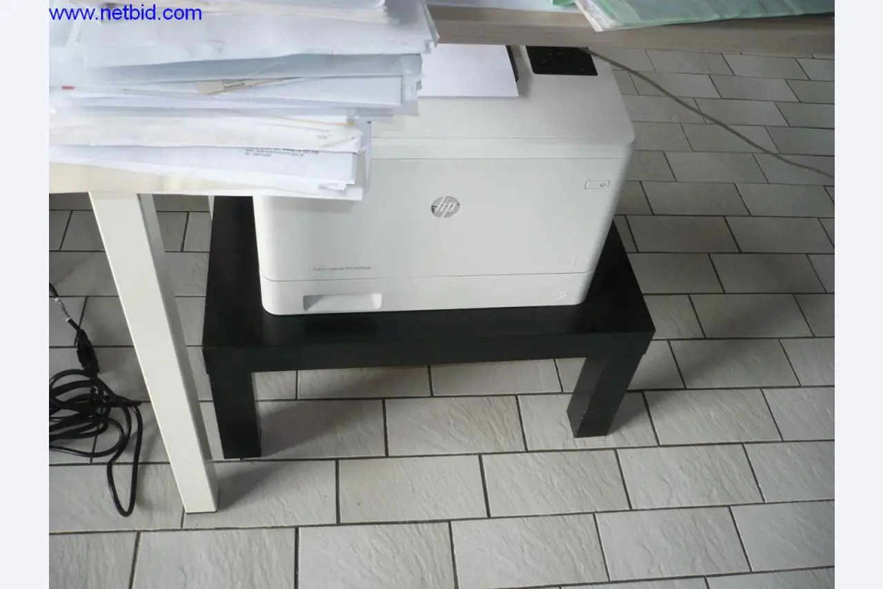 Omnibusse, Werkstatt- sowie Büro- und Geschäftsausstattung-2