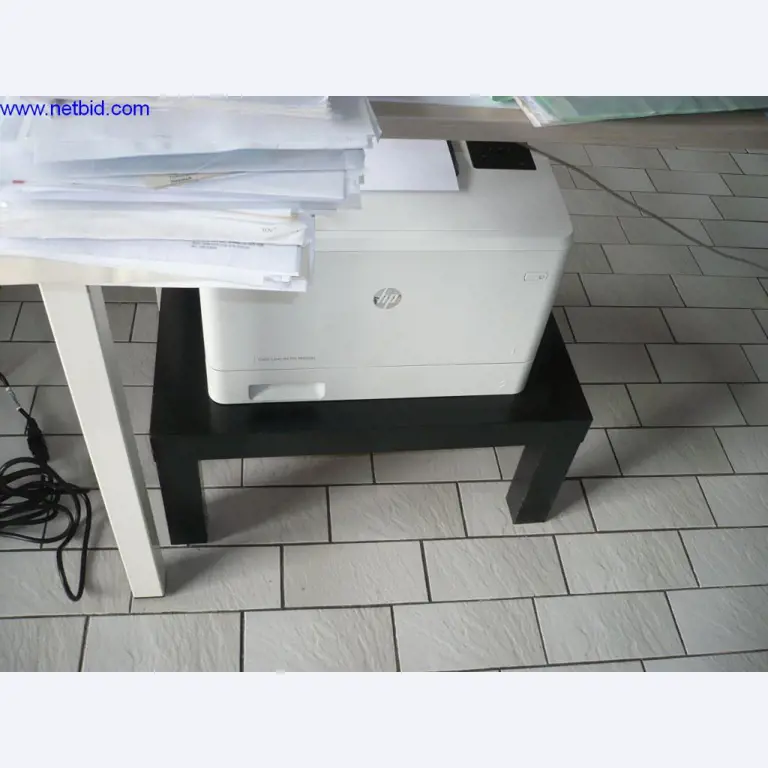 Omnibusse, Werkstatt- sowie Büro- und Geschäftsausstattung-2