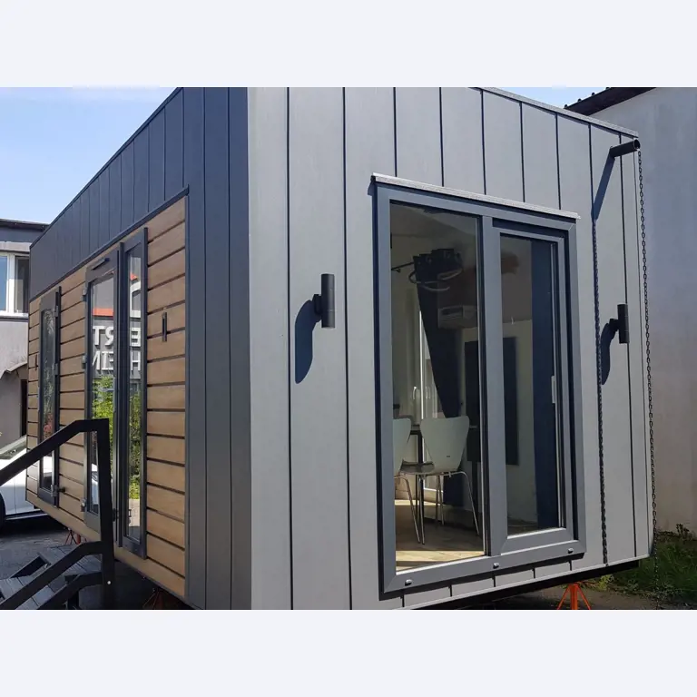 Machines d´une usine de meubles-2