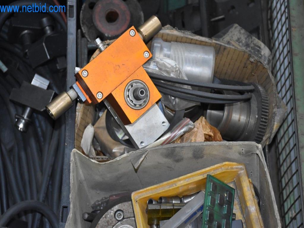 Stroje, provozní zařízení a příslušenství předního světového výrobce napínacích systémů řetězů jsou k dispozici.-4