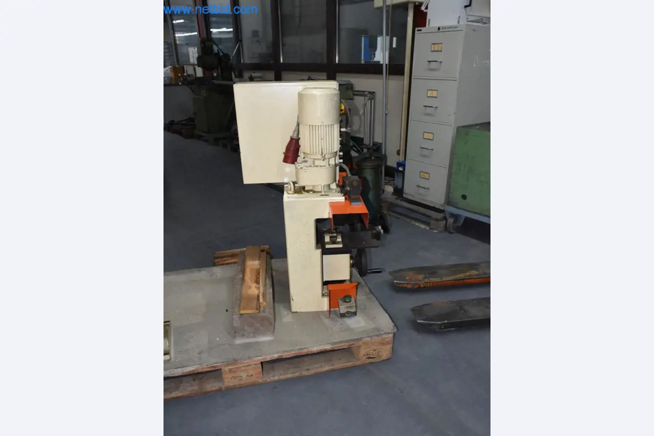 Frei werdende Maschinen, Betriebseinrichtungen und Zubehör eines Weltmarktführers für Kettenspannsysteme-4