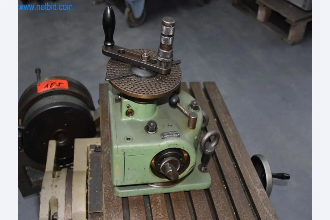 Máquinas, equipos operativos y accesorios de un líder mundial en el mercado de sistemas de tensado de cadenas.-3