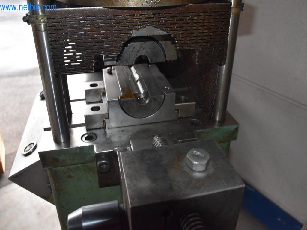 Maszyny, sprzęt operacyjny i akcesoria światowego lidera na rynku systemów napinania łańcuchów stają się dostępne.-2