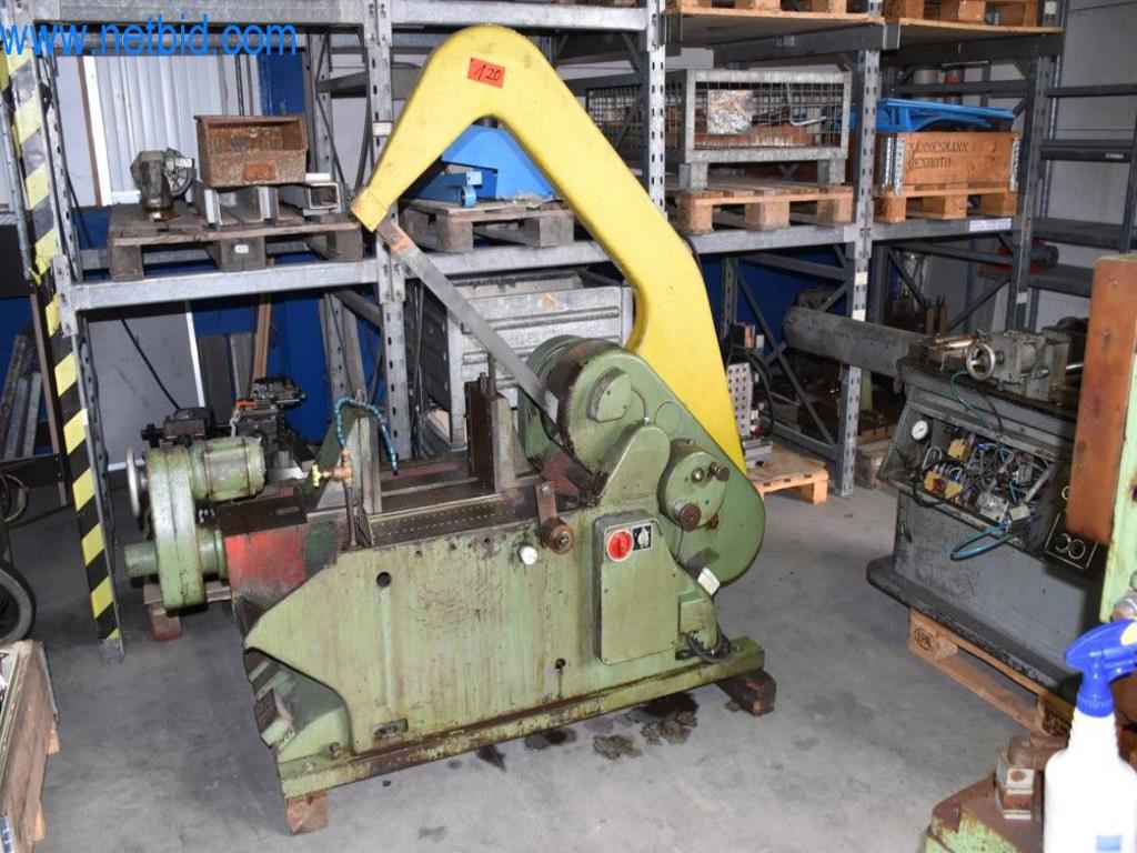 Stroje, provozní zařízení a příslušenství předního světového výrobce napínacích systémů řetězů jsou k dispozici.-1