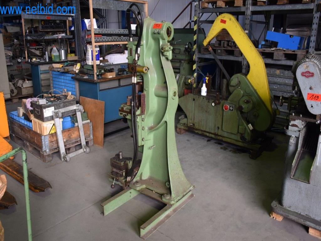 Frei werdende Maschinen, Betriebseinrichtungen und Zubehör eines Weltmarktführers für Kettenspannsysteme-1