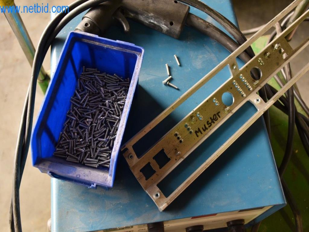 Maszyny, sprzęt operacyjny i akcesoria światowego lidera na rynku systemów napinania łańcuchów stają się dostępne.-3