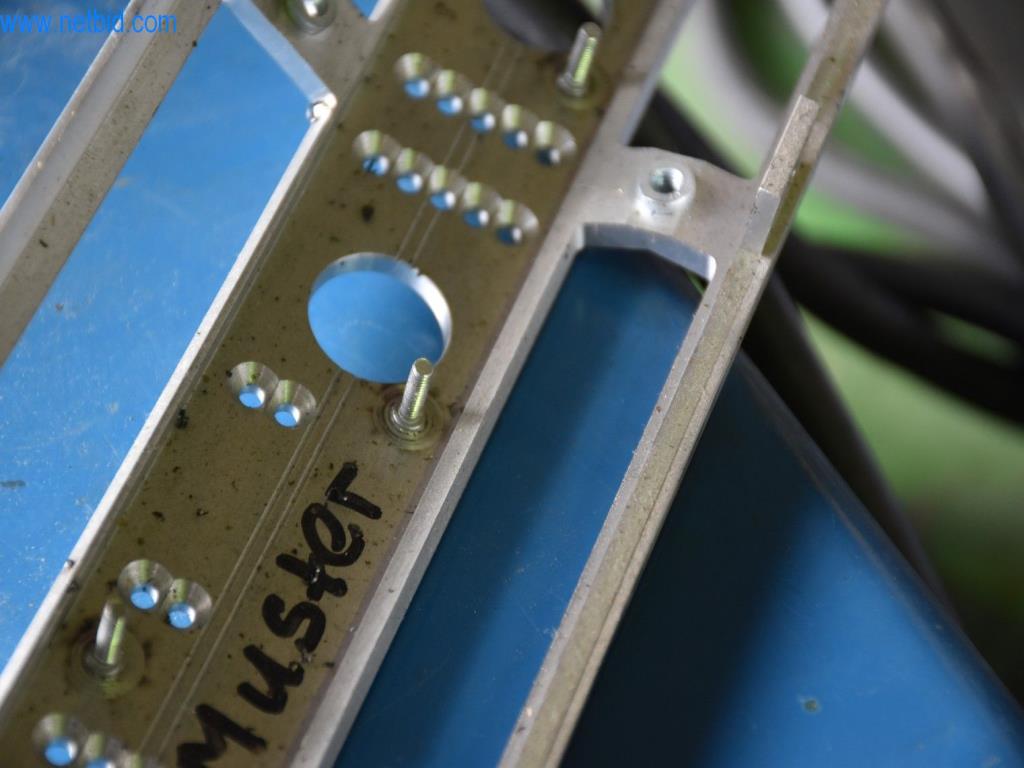 Maszyny, sprzęt operacyjny i akcesoria światowego lidera na rynku systemów napinania łańcuchów stają się dostępne.-5