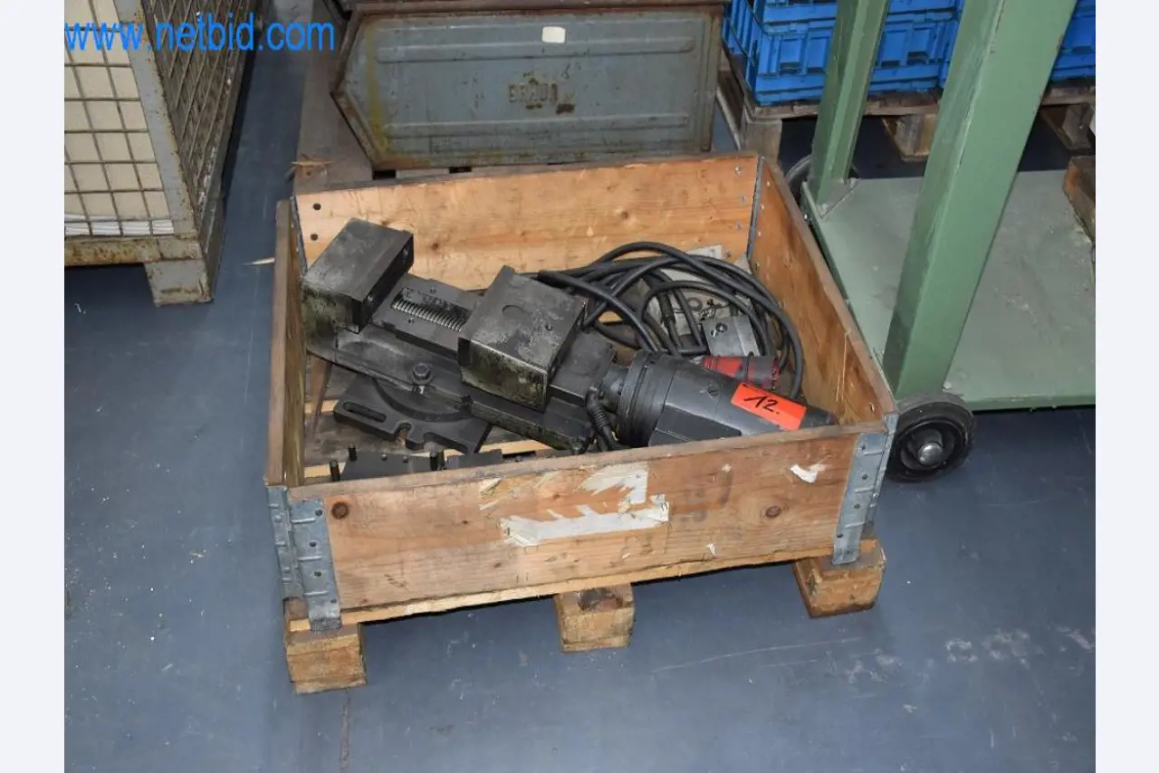 Na voljo so stroji, delovna oprema in dodatki vodilnega svetovnega proizvajalca sistemov za napenjanje verig-1