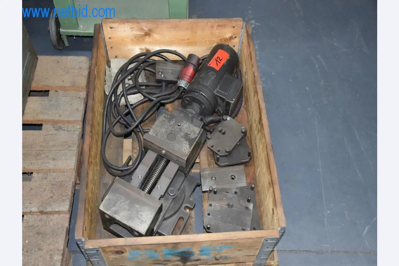 Na voljo so stroji, delovna oprema in dodatki vodilnega svetovnega proizvajalca sistemov za napenjanje verig-2