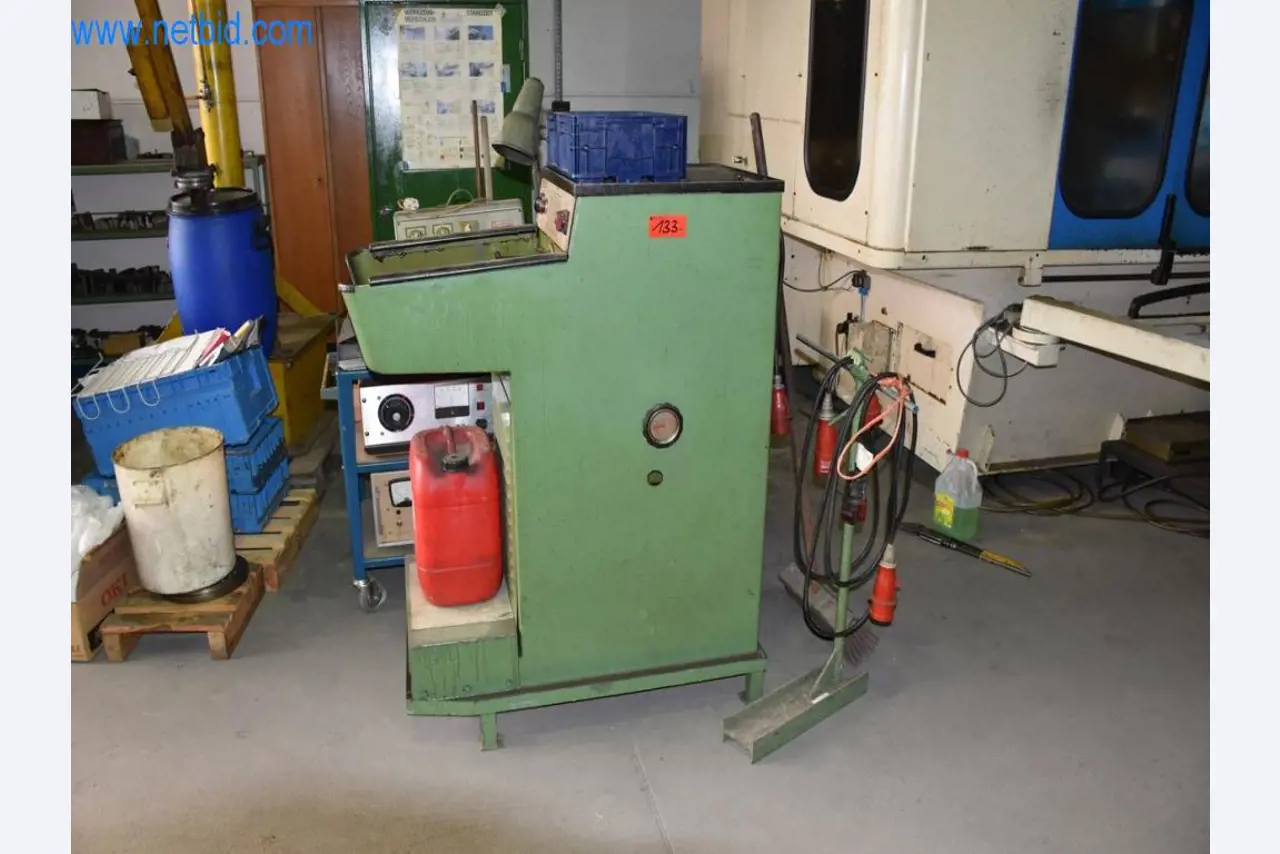 Frei werdende Maschinen, Betriebseinrichtungen und Zubehör eines Weltmarktführers für Kettenspannsysteme-1