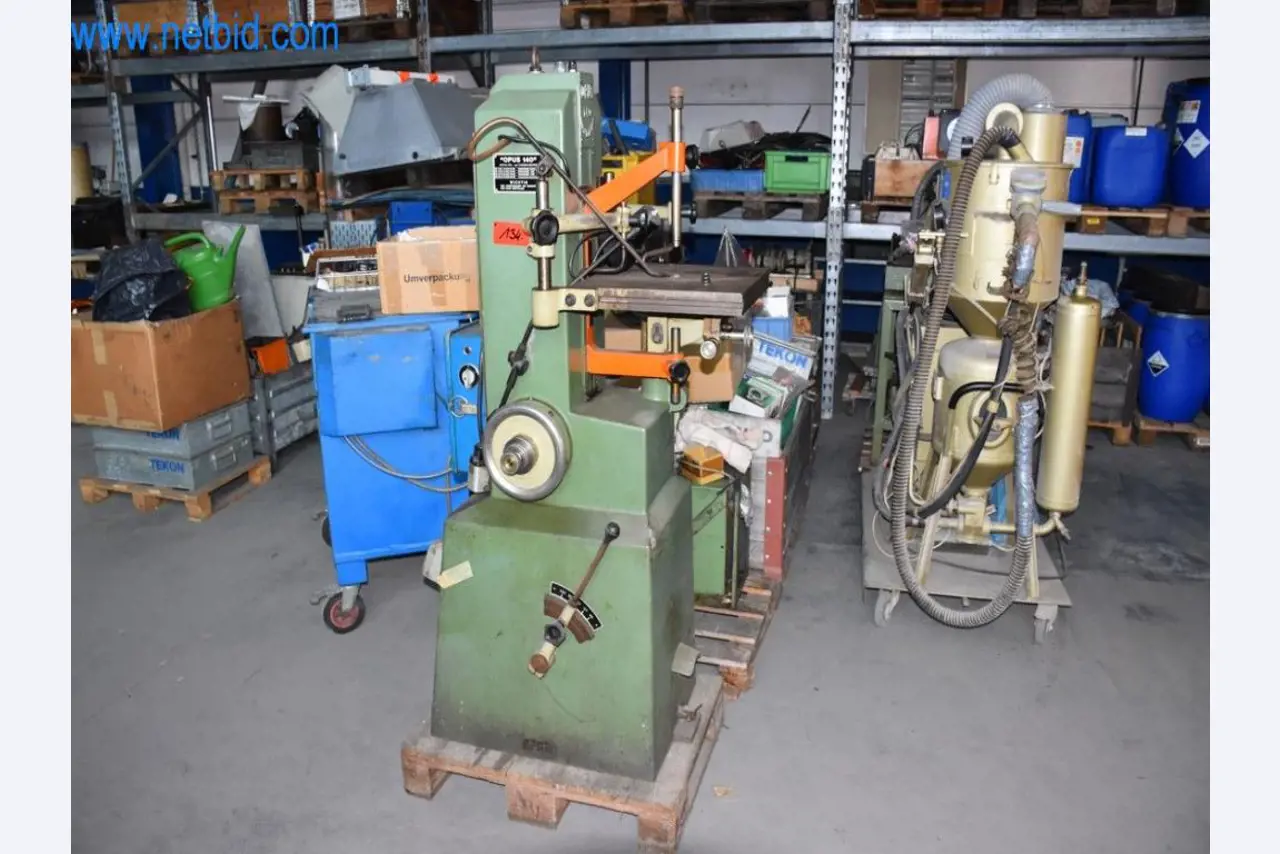 Maszyny, sprzęt operacyjny i akcesoria światowego lidera na rynku systemów napinania łańcuchów stają się dostępne.-1