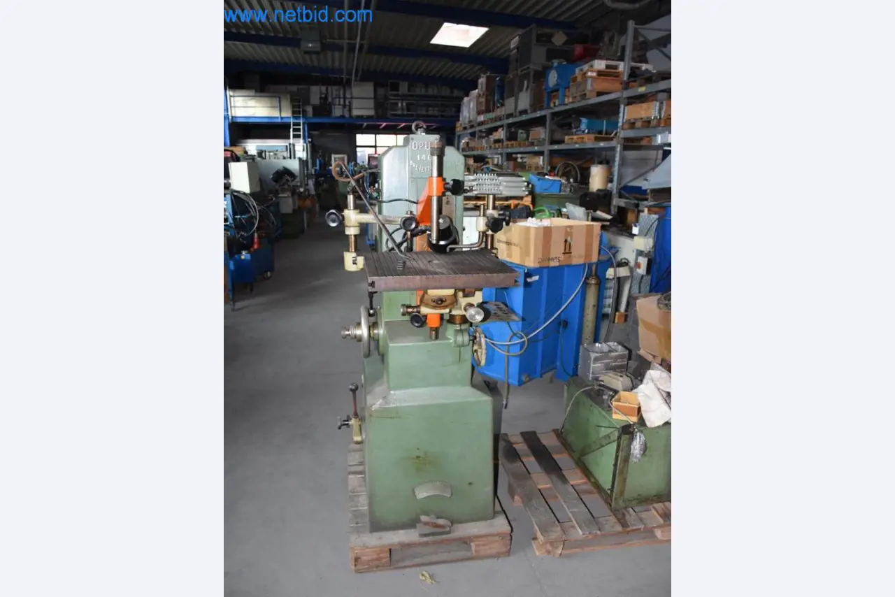 Maszyny, sprzęt operacyjny i akcesoria światowego lidera na rynku systemów napinania łańcuchów stają się dostępne.-3