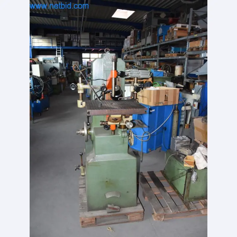 Maszyny, sprzęt operacyjny i akcesoria światowego lidera na rynku systemów napinania łańcuchów stają się dostępne.-3