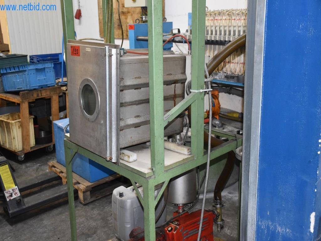 Na voljo so stroji, delovna oprema in dodatki vodilnega svetovnega proizvajalca sistemov za napenjanje verig-1