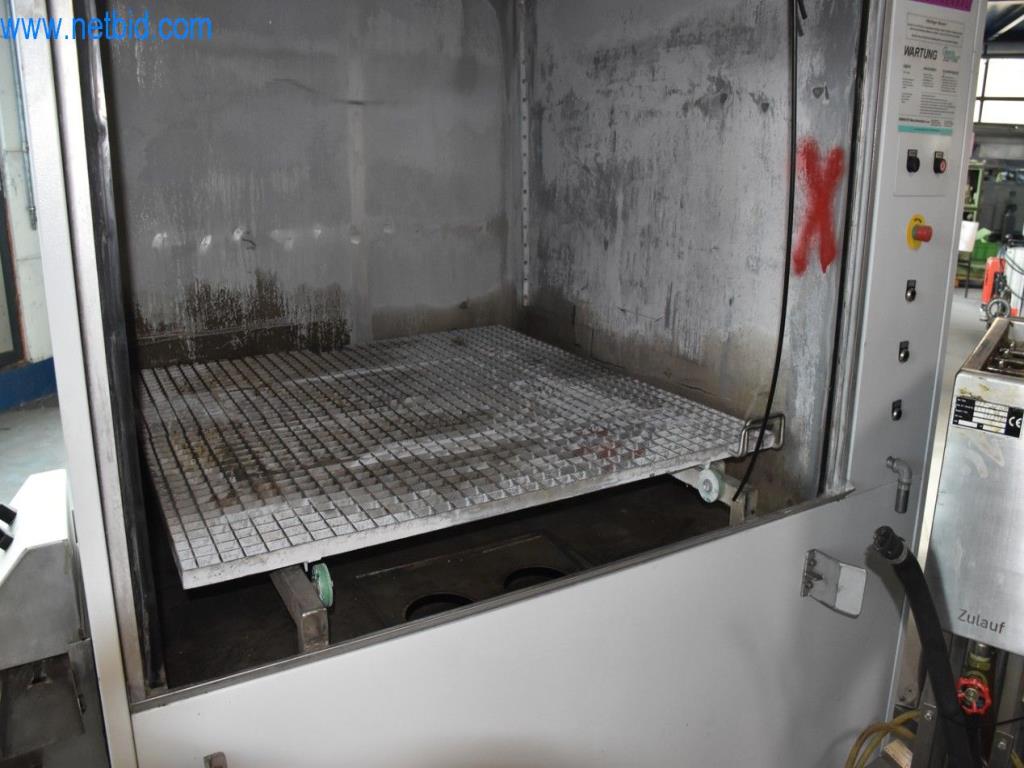 Máquinas, equipos operativos y accesorios de un líder mundial en el mercado de sistemas de tensado de cadenas.-7