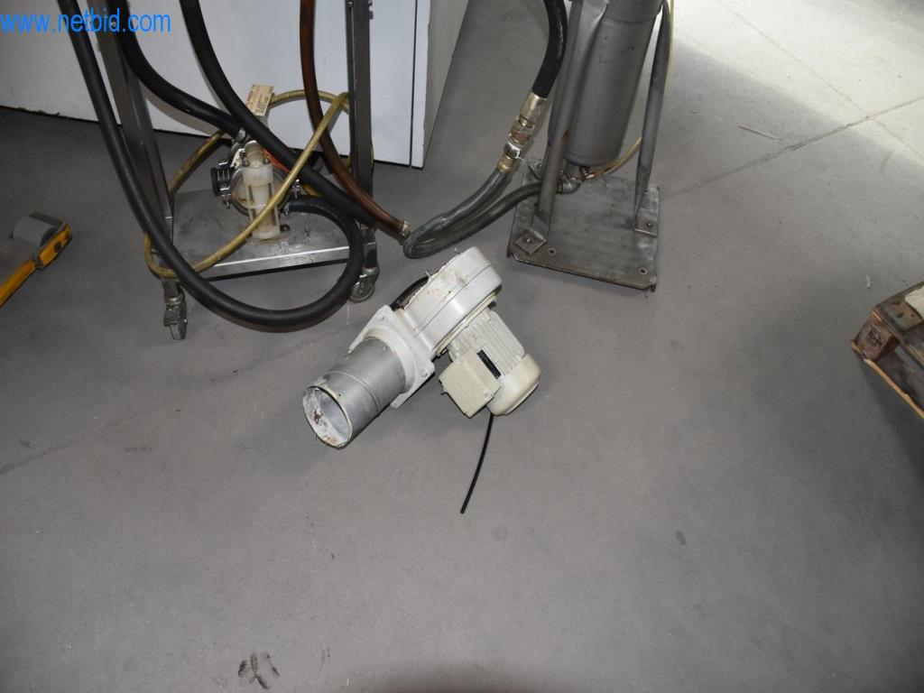 Máquinas, equipos operativos y accesorios de un líder mundial en el mercado de sistemas de tensado de cadenas.-9