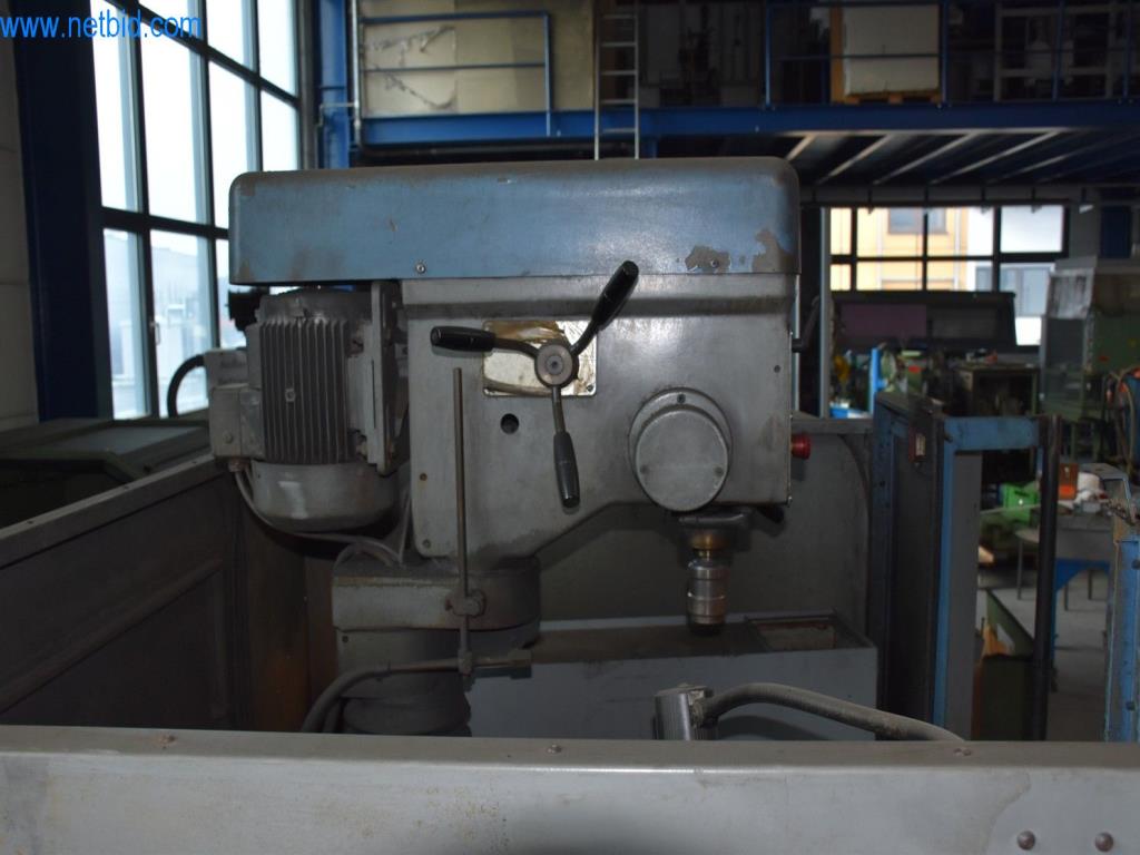 Maszyny, sprzęt operacyjny i akcesoria światowego lidera na rynku systemów napinania łańcuchów stają się dostępne.-4