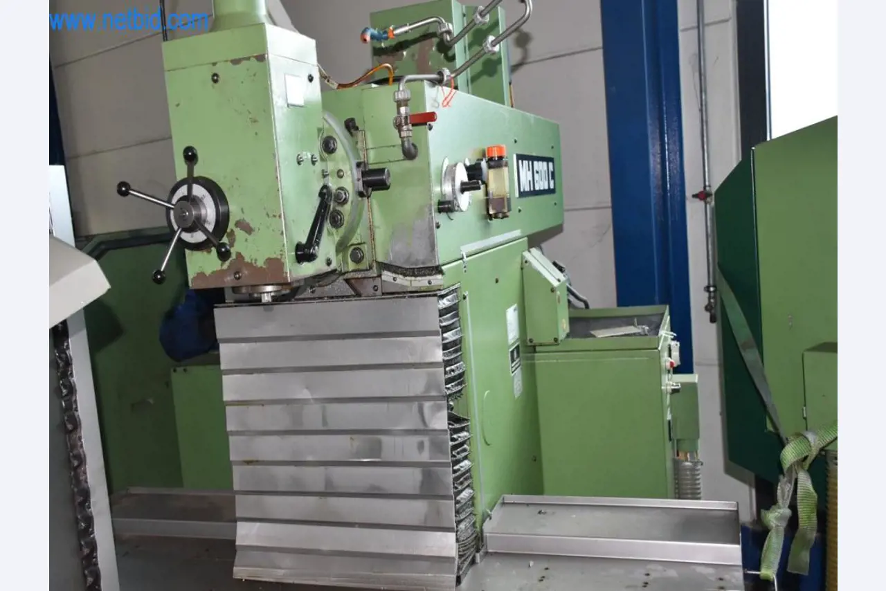 Disponibilização de máquinas, equipamento operacional e acessórios de um líder mundial de mercado para sistemas de tensionamento de correntes-3